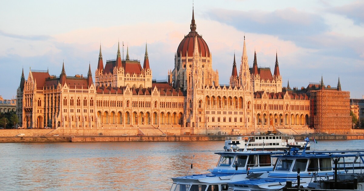 holiday activities in budapest